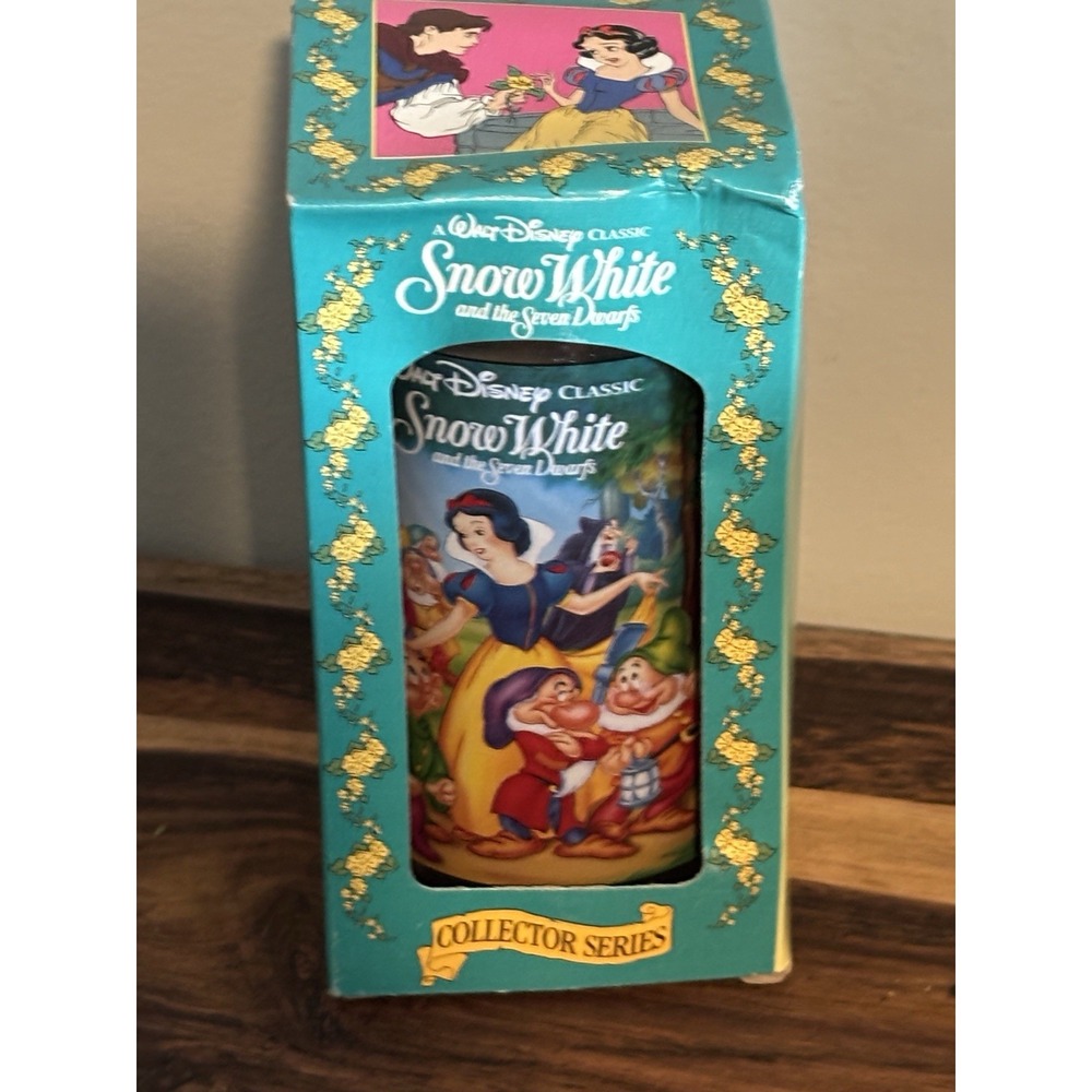 *IN BOX* Vintage 1994 Disney Snow White Burger King Drinking Glass Kids Meal Toy
